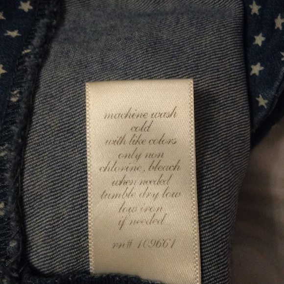 Buttons Shorts Blue with Stars size Medium - Picture 6 of 6